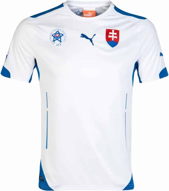 slovakia_home_shirt_2014_2015_01